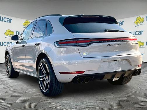 2021 Porsche Macan Turbo