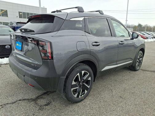 Gun Metallic 2026 Nissan Kicks SV