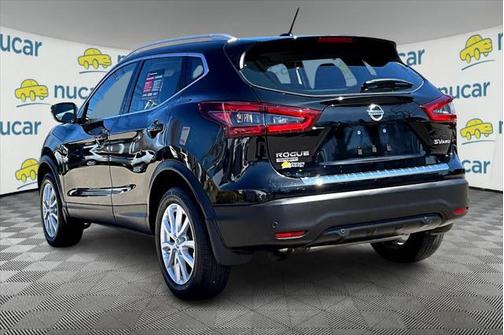 2021 Nissan Rogue Sport SV