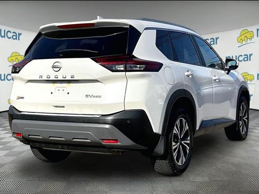 Pearl White Tricoat 2023 Nissan Rogue SV