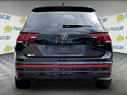 Deep Black Pearl 2023 Volkswagen Tiguan 2.0T SE R-Line Black 4MOTION