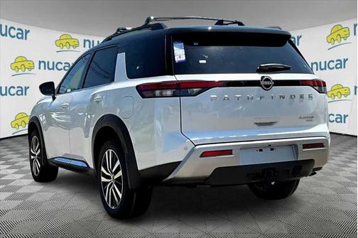 2025 Nissan Pathfinder Platinum 4WD