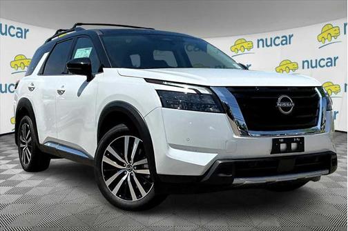 2025 Nissan Pathfinder Platinum 4WD
