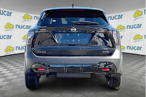 2025 Nissan Kicks SV