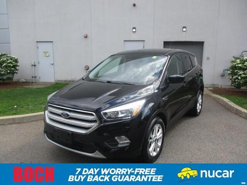 Photo 1 of 26 of 2019 Ford Escape SE
