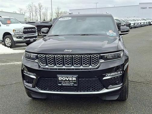 2023 Jeep Grand Cherokee Summit
