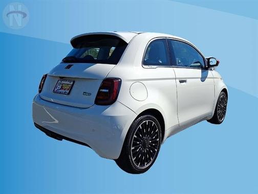 Glacier White 2024 FIAT 500e Base