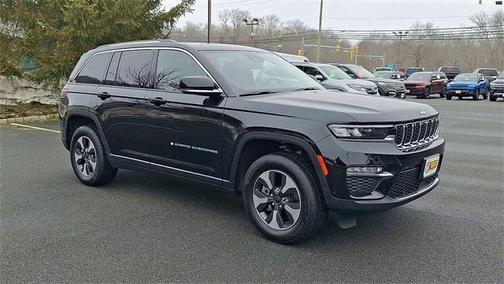 2022 Jeep Grand Cherokee 4xe Base
