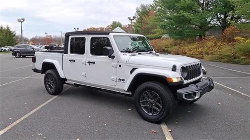 2024 Jeep Gladiator Sport