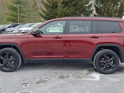 2023 Jeep Grand Cherokee L Laredo