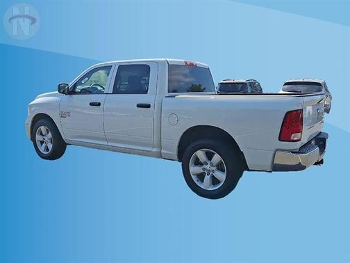 Bright White Clearcoat 2022 RAM 1500 Classic Tradesman