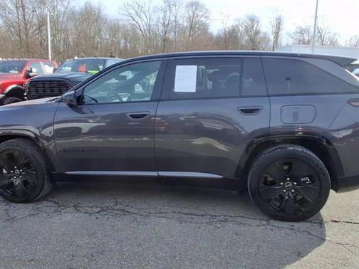 2024 Jeep Wagoneer S Launch Edition