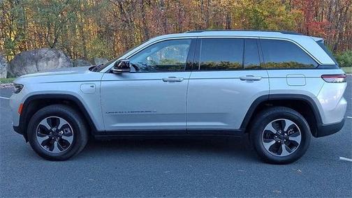 2022 Jeep Grand Cherokee 4xe Base