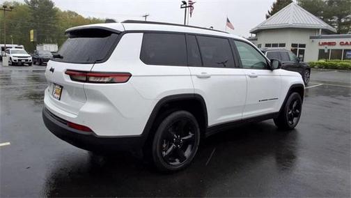 2022 Jeep Grand Cherokee L Laredo