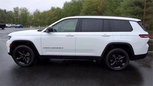 2022 Jeep Grand Cherokee L Laredo