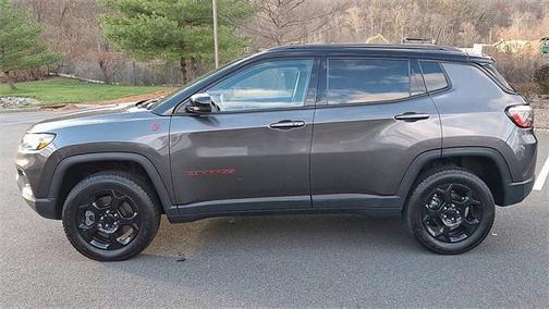 2023 Jeep Compass Trailhawk