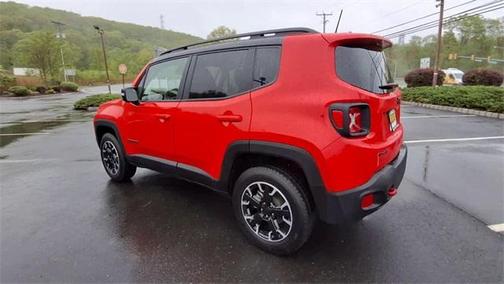 2023 Jeep Renegade Trailhawk
