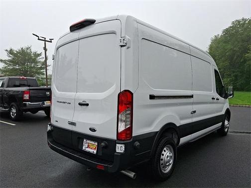 2024 Ford Transit-250 148 WB Medium Roof Cargo