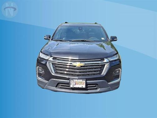 Mosaic Black Metallic 2022 Chevrolet Traverse LT Leather