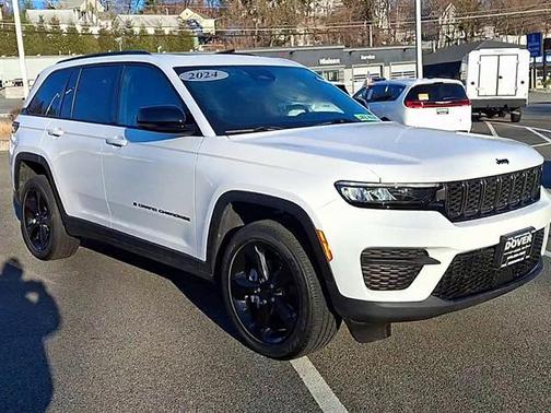 2024 Jeep Grand Cherokee Laredo