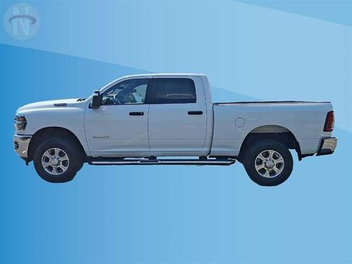 Bright White Clearcoat 2025 RAM 2500 Big Horn
