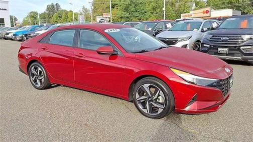 2023 Hyundai ELANTRA SEL