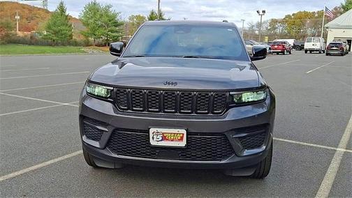 2024 Jeep Grand Cherokee Laredo