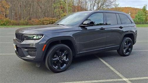 2024 Jeep Grand Cherokee Laredo