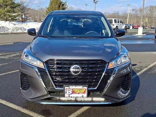 2025 Nissan Kicks Play S