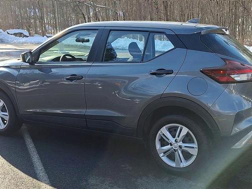 2025 Nissan Kicks Play S