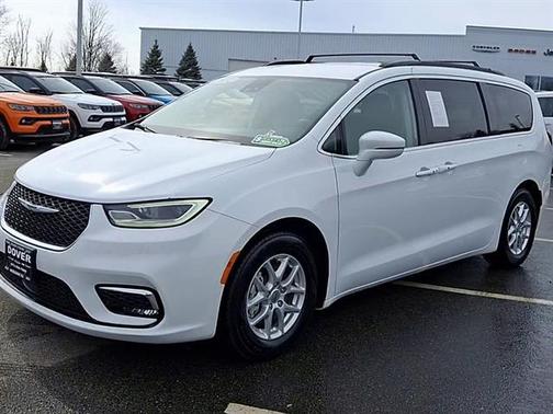2022 Chrysler Pacifica Touring-L