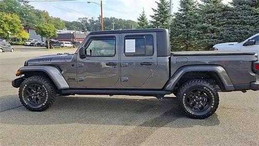 2022 Jeep Gladiator Sport
