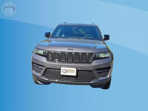 Metallic 2024 Jeep Grand Cherokee Laredo