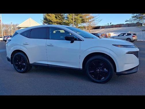 2025 Nissan Murano SV