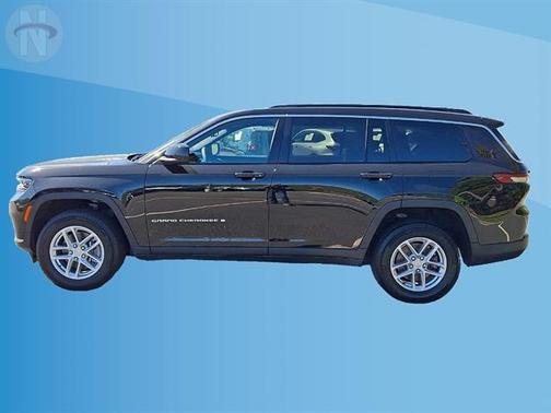 Diamond Black 2024 Jeep Grand Cherokee L Laredo