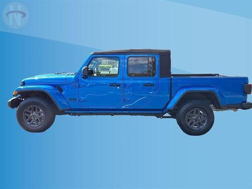 Hydro Blue Pearl 2024 Jeep Gladiator Sport