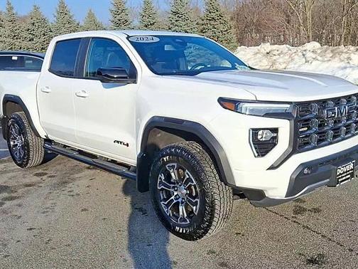 2024 GMC Canyon AT4