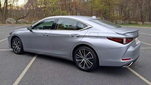 2022 Lexus ES 350 Base