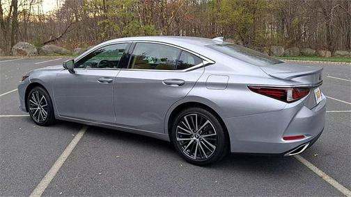2022 Lexus ES 350 Base