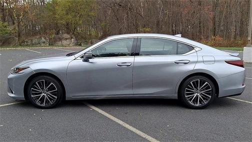 2022 Lexus ES 350 Base