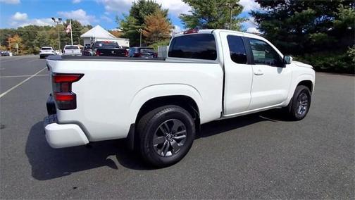 2025 Nissan Frontier SV