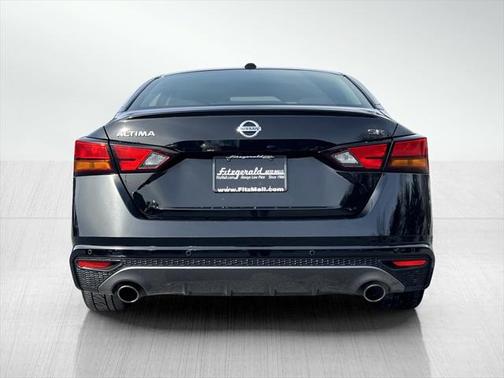 2022 Nissan Altima SR FWD