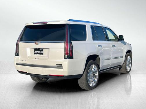 2020 Cadillac Escalade Platinum