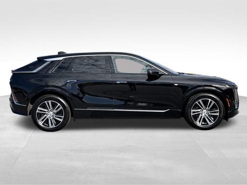 2025 Cadillac LYRIQ Luxury