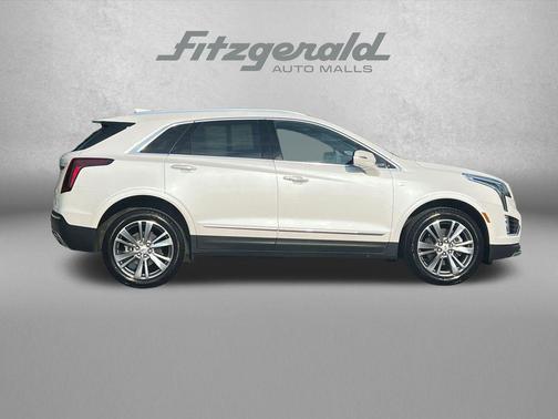 Crystal White Tricoat 2025 Cadillac XT5 Premium Luxury