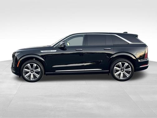 2025 Cadillac Escalade IQ Luxury 2