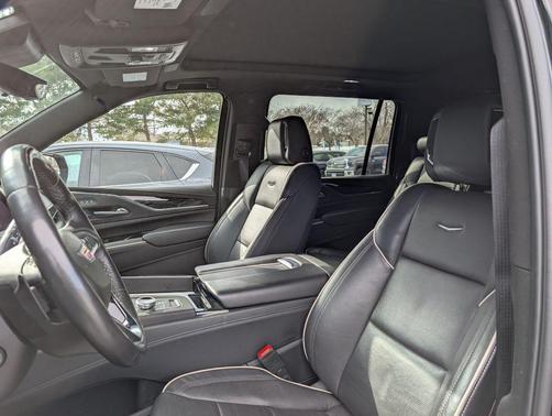 2024 Cadillac Escalade ESV Sport