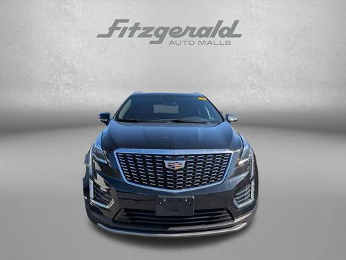 Stellar Black Metallic 2020 Cadillac XT5 Premium Luxury