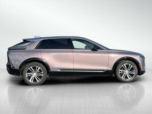 2025 Cadillac LYRIQ Luxury w/1SC