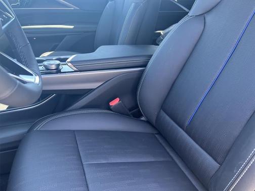 2025 Cadillac LYRIQ Luxury w/1SC